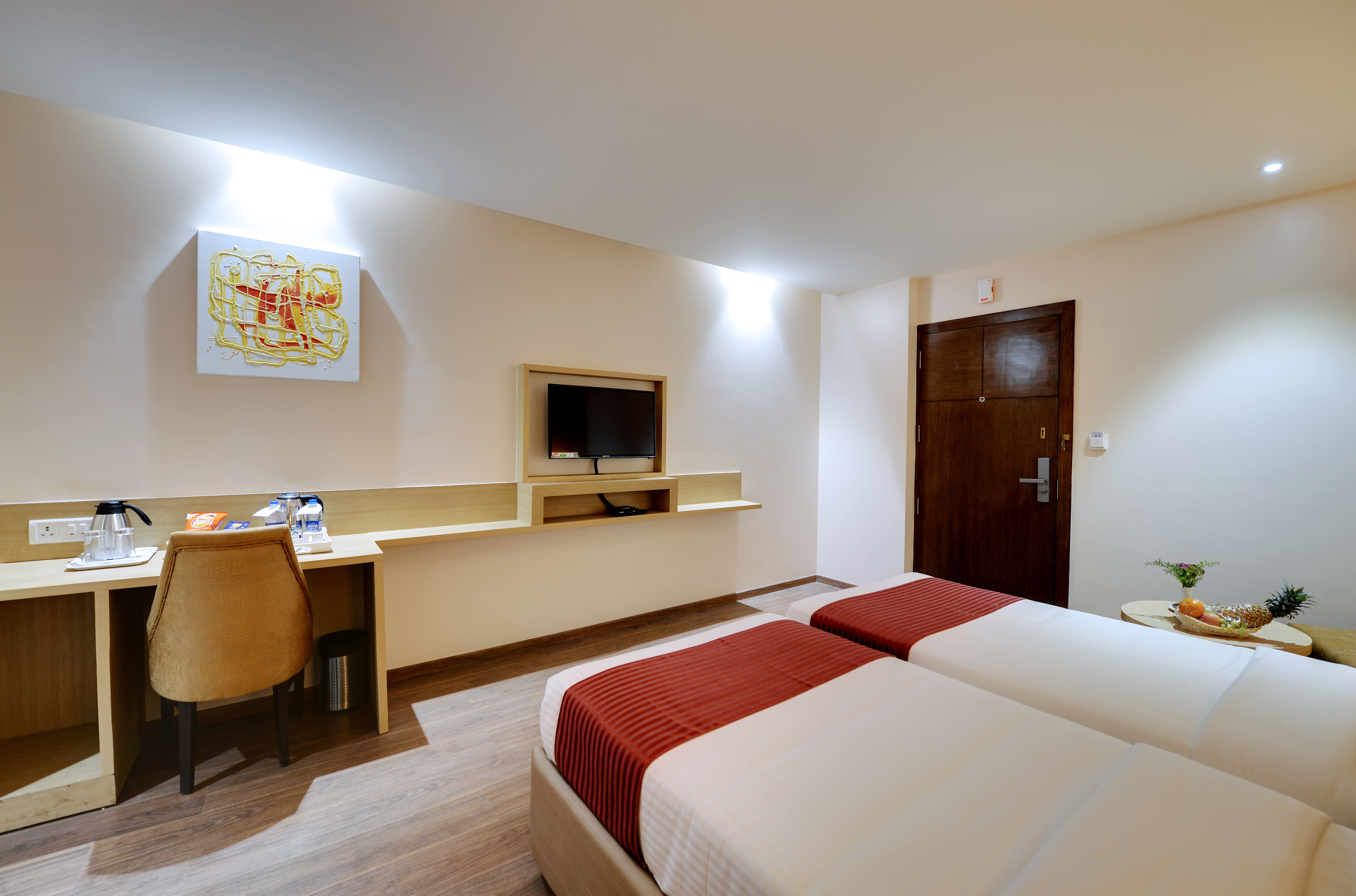 Deluxe Room Hotel Nandhana Pride 6